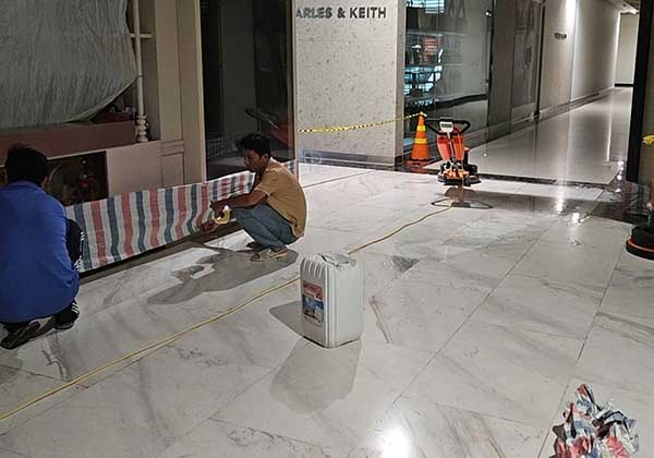 DẤU HIỆU NHẬN BIẾT SÀN ĐÁ CẦN ĐÁNH BÓNG GẤP