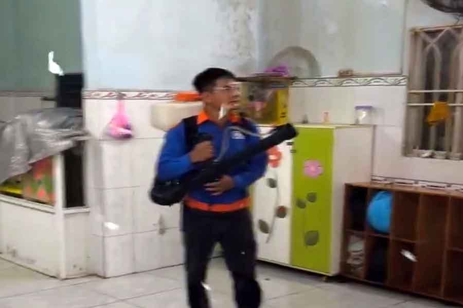 Phun sương khử khuẩn không khí